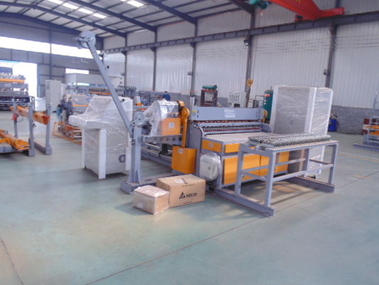 Système de Mesh Making Machine With Servo de fil de poulet de la commande numérique 4000mm