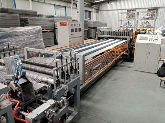petit pain Mesh Welding Machine de fil de 2-3.5mm
