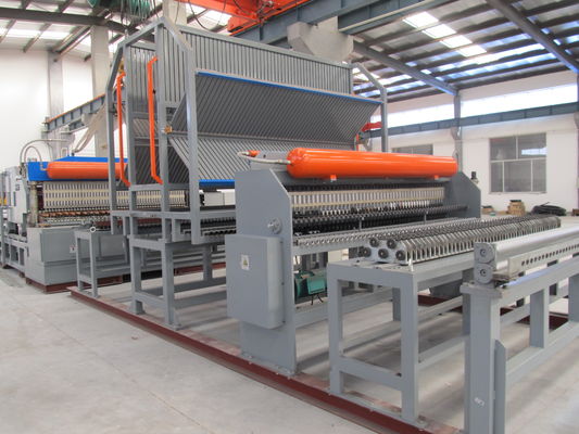 Construction complètement automatique Mesh Welding Machine de commande numérique par ordinateur Brc 50*50mm
